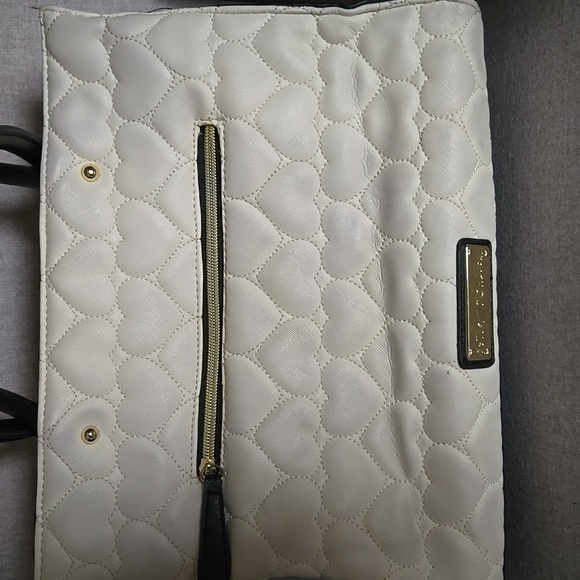 Betsy Johnson Purse - Picture 4 of 7